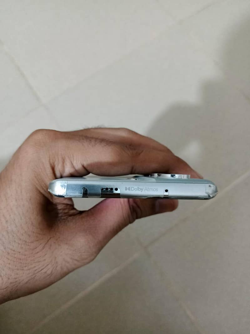 Tecno CAMON 40 Pro 1
