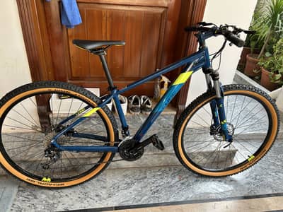CUBE Aim MTB - 10/10 condition - Original Shimano Gears