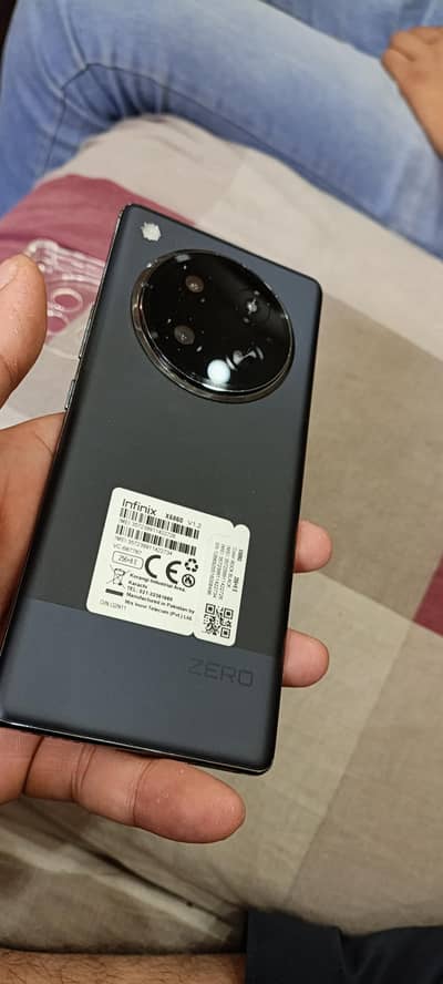 Infinix Zero 40
