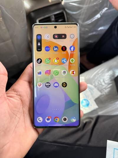 Vivo V30 e