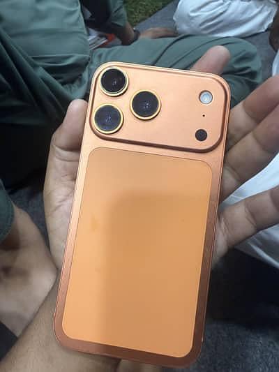 iPhone XR converted 17 pro