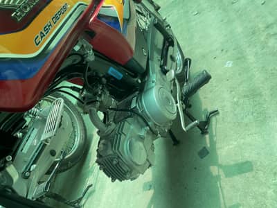 Honda cd 70 2025 modle bht kam chali hay 1 hand bike hay