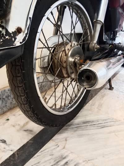 Honda CD 70 2023