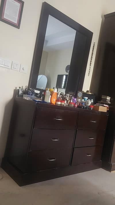 beautiful king size dressing table in excellent condition