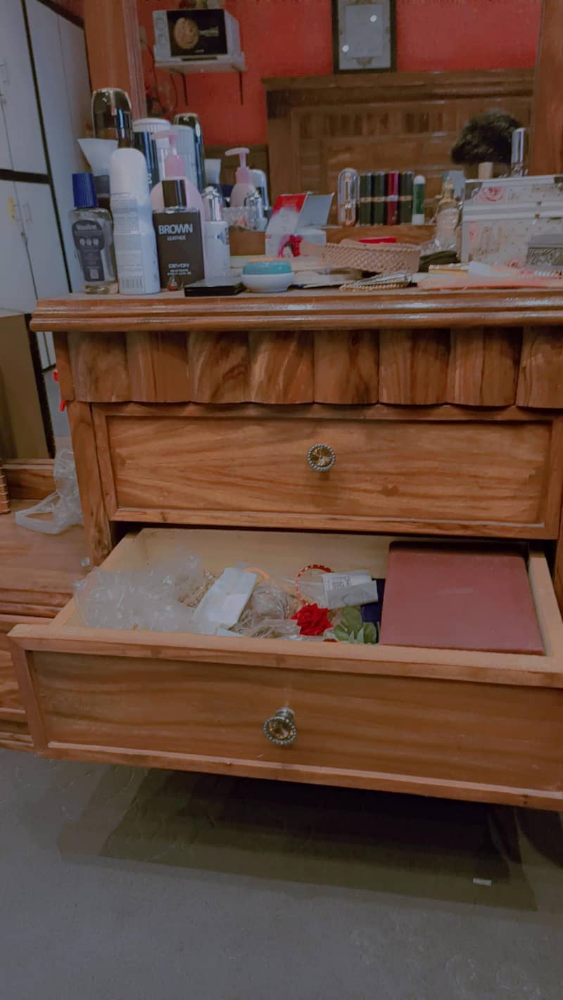 Double bed  King size bed 7