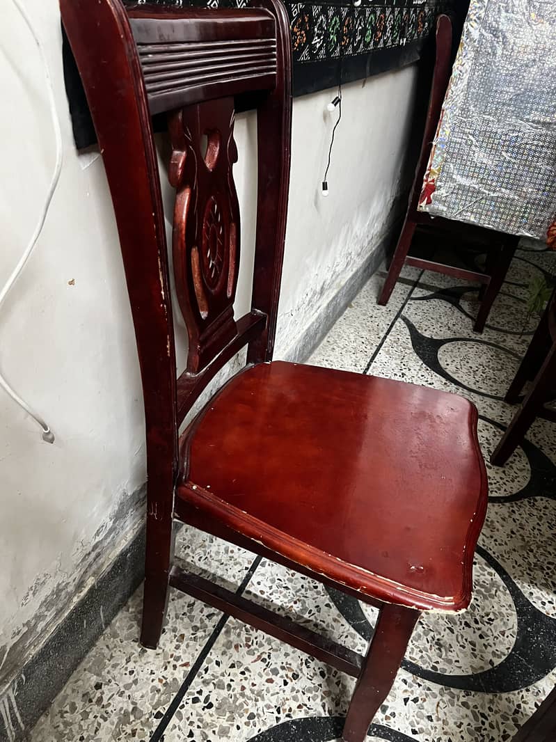 Table chairs 1