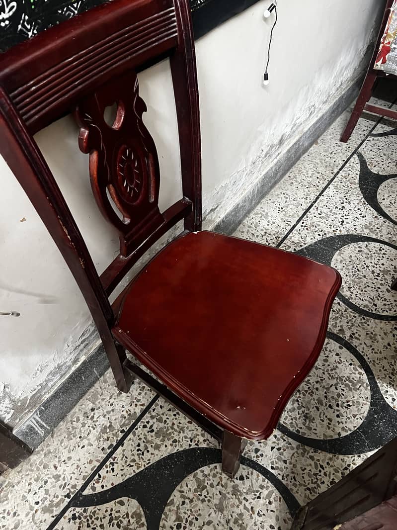 Table chairs 2