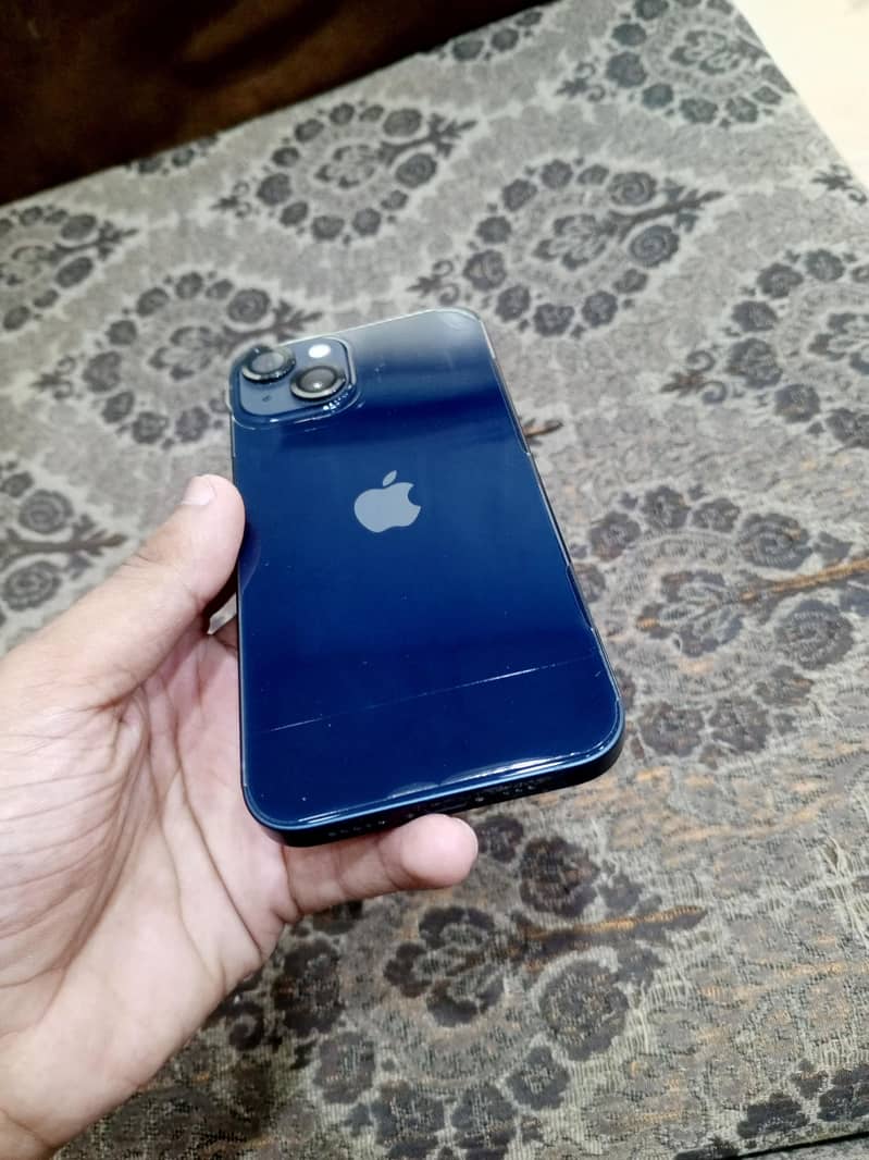 Apple iPhone 13 1