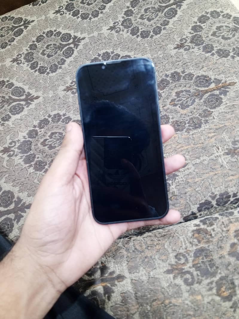 Apple iPhone 13 9