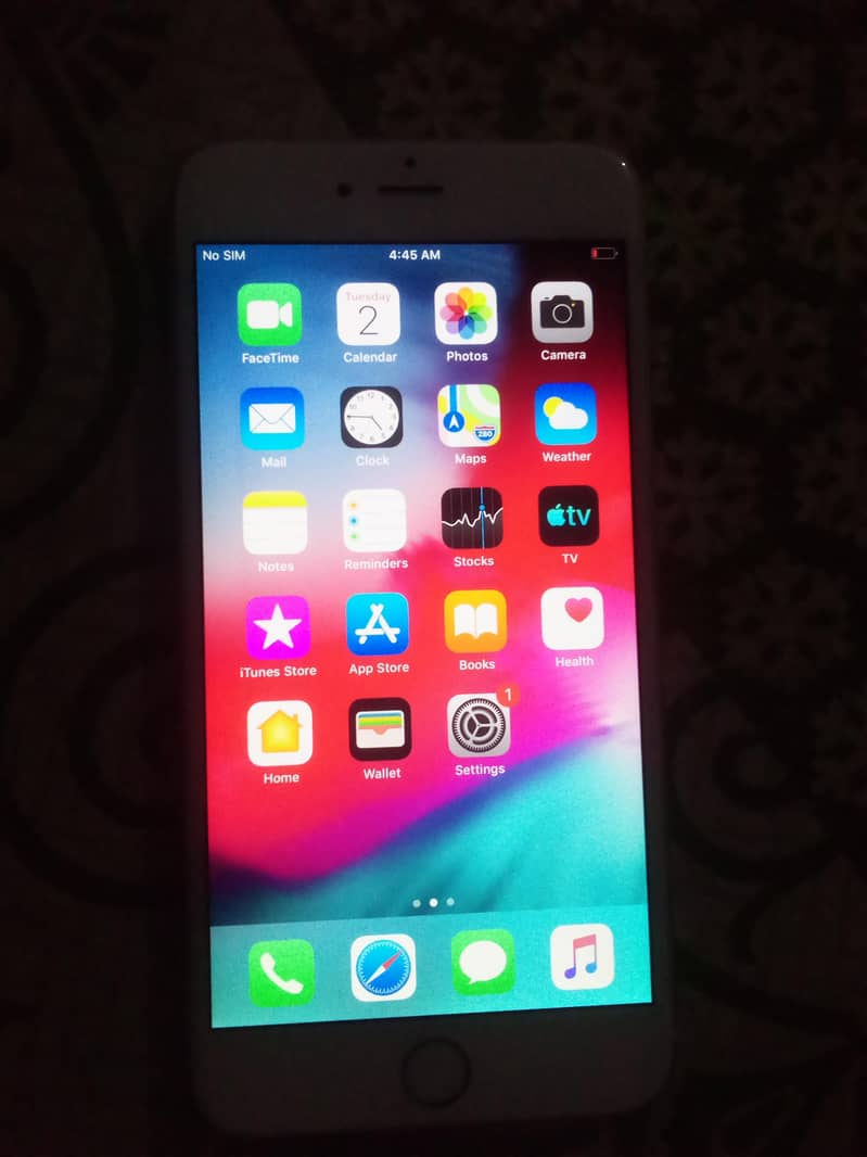 Apple iPhone 6 Plus 0