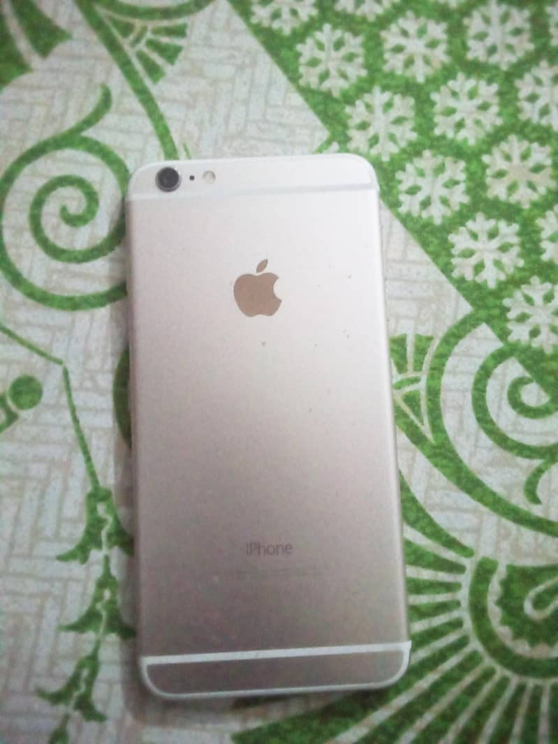 Apple iPhone 6 Plus 1