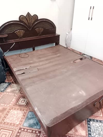 queen pine wooden bed for sale