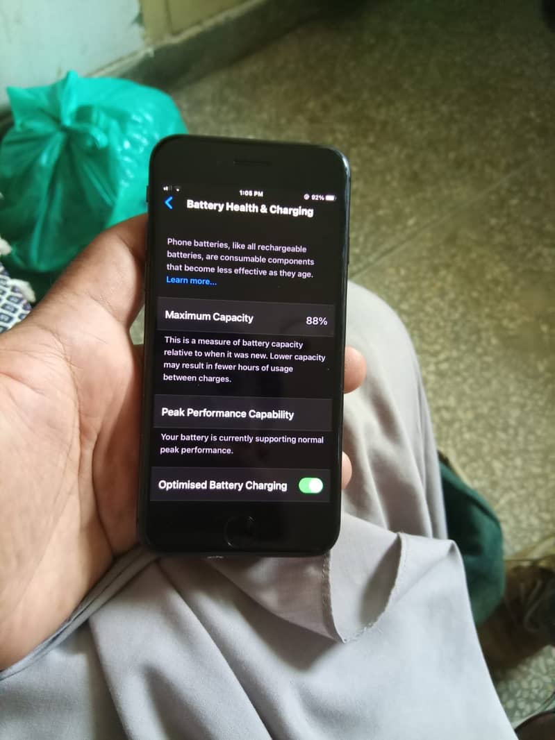 Apple iPhone 8 17