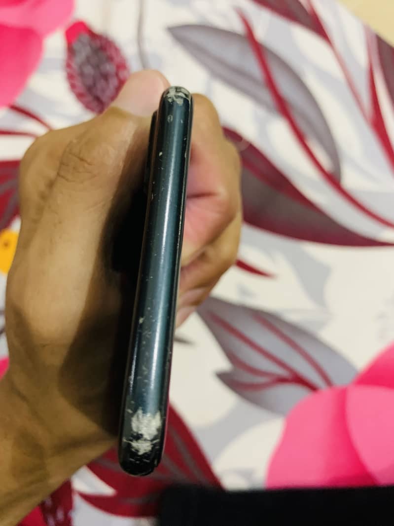 Apple iPhone 7 Plus 5