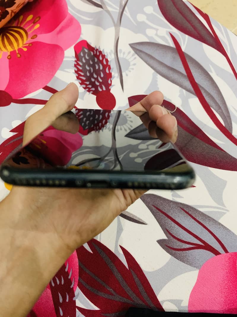 Apple iPhone 7 Plus 6