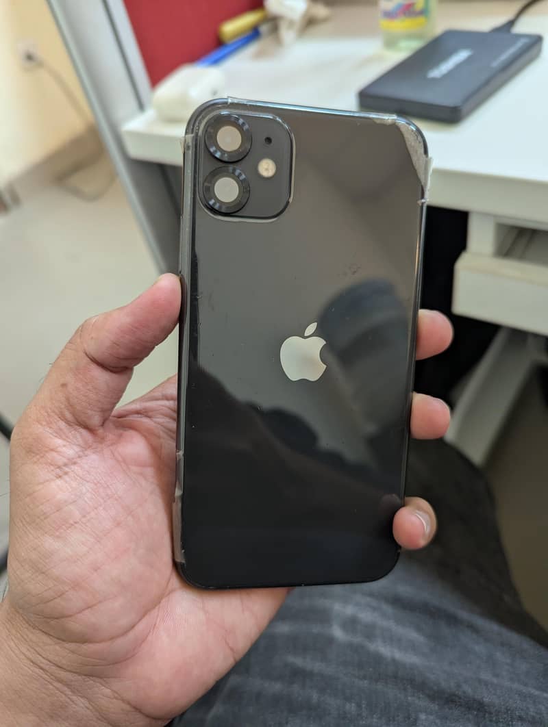 Apple iPhone 11 3