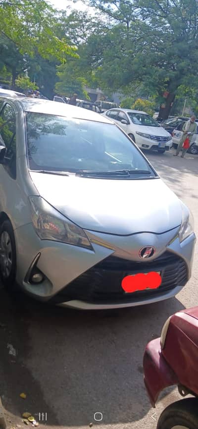 vitz Spider Shape Model 2014  import 2018 1 door touching