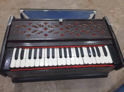 2Set indain harmonium 03714328470