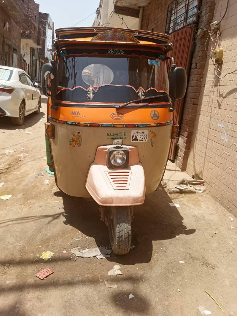 CNG riksha 5
