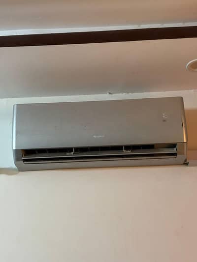 Gree 1Ton Inverter Ac Avaliabe For Sale