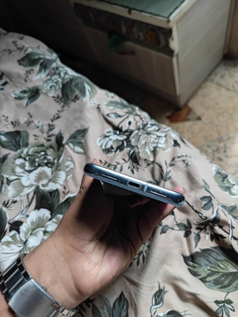 Google Pixel 8 Pro 2