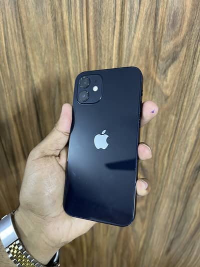 Apple iPhone 12