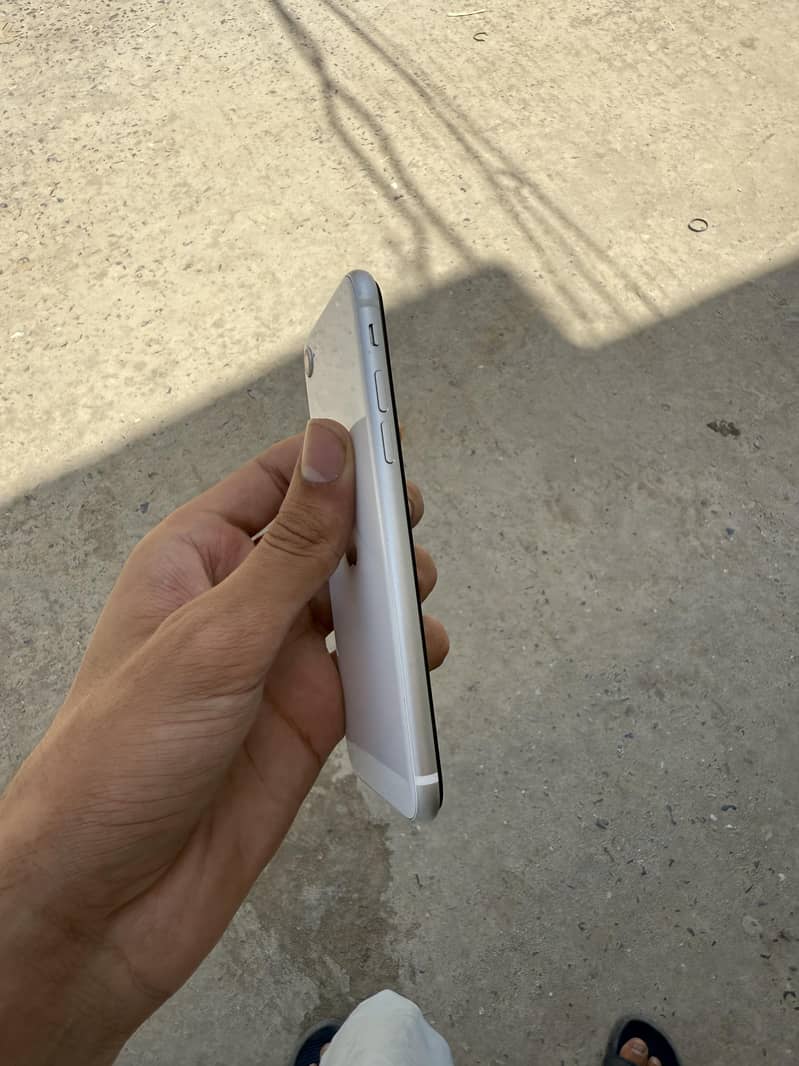 Apple iPhone SE 2nd generation 2