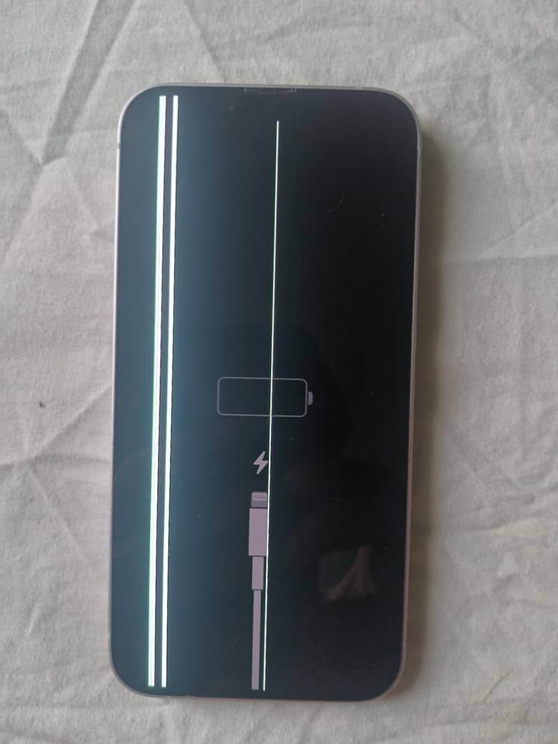 Apple iPhone 14 3