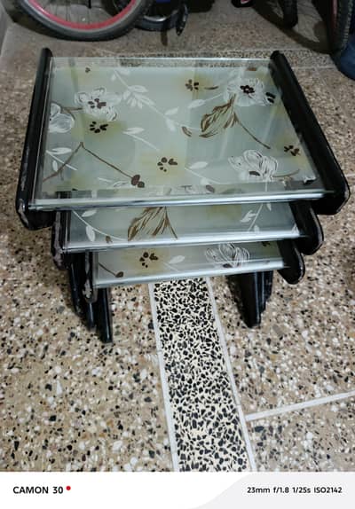 3 smal table
