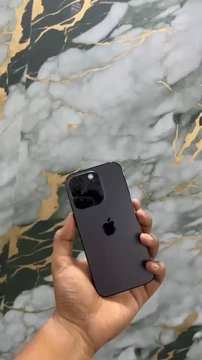 iPhone 14 Pro (Black)