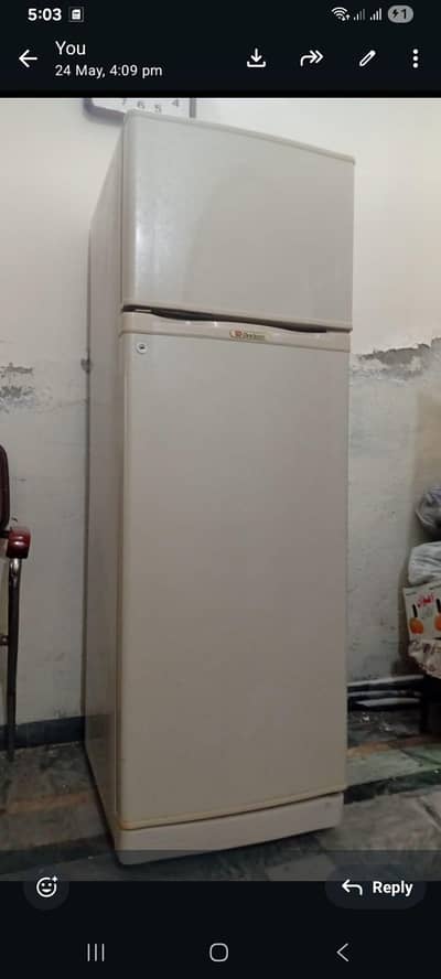 dawlance medium size refrigerator