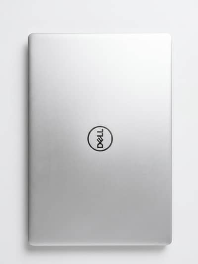 slim smart Dell Core i5-8265U (8th Gen)