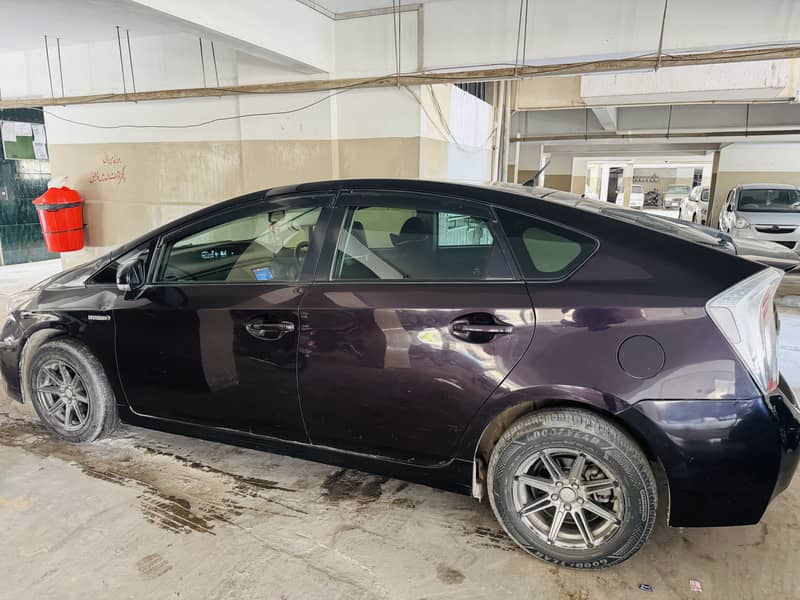 Prius 2013 5