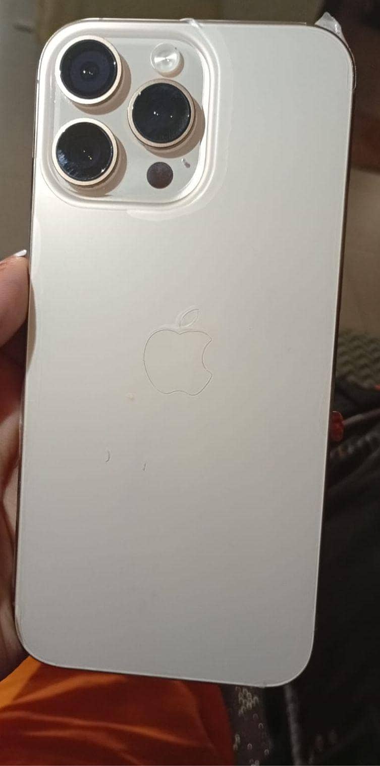 iPhone 16pro max 3