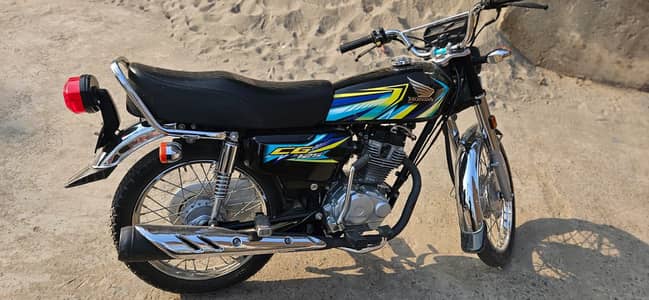HONDA 125 blacke colour
