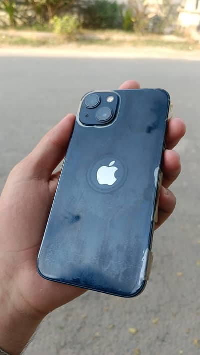 Apple iPhone 13