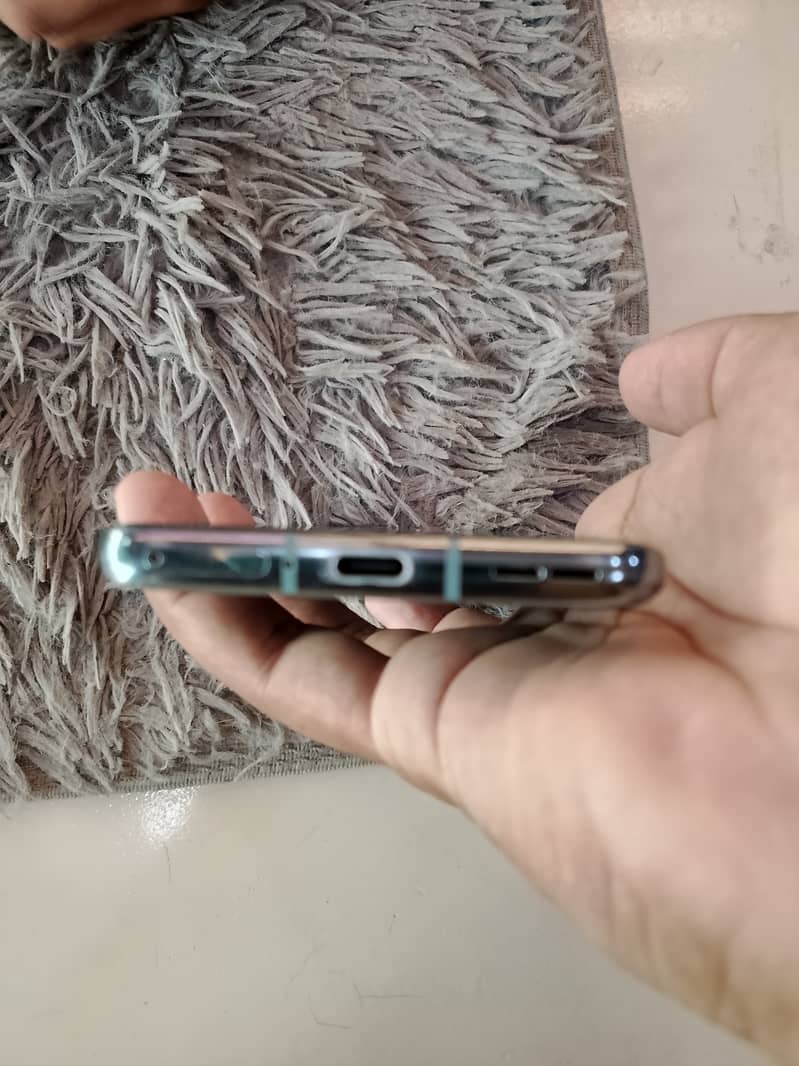 One Plus 9 Pro 4