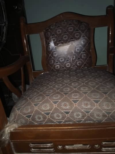 4 seater sofa with table