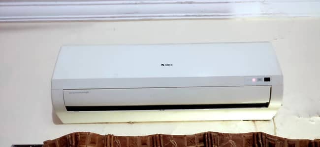 Gree 1 Ton AC Non-Inverter – Good Cooling Condition