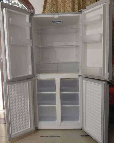 Refrigerator/ Fridge