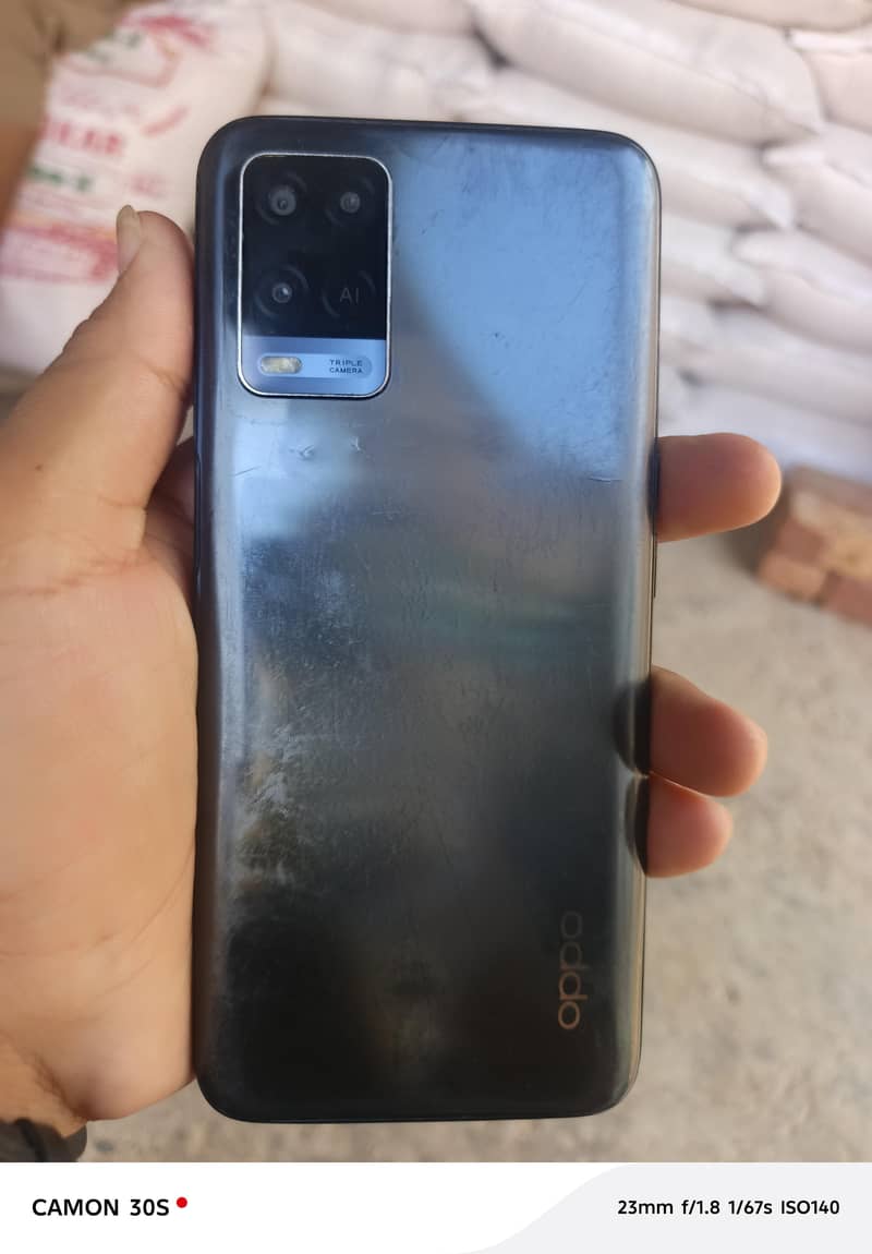 OPPO A54 0