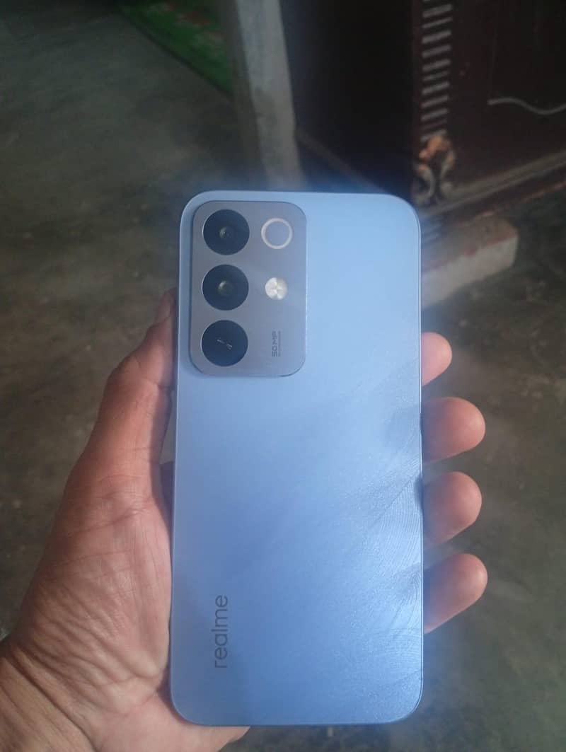Realme C85 6