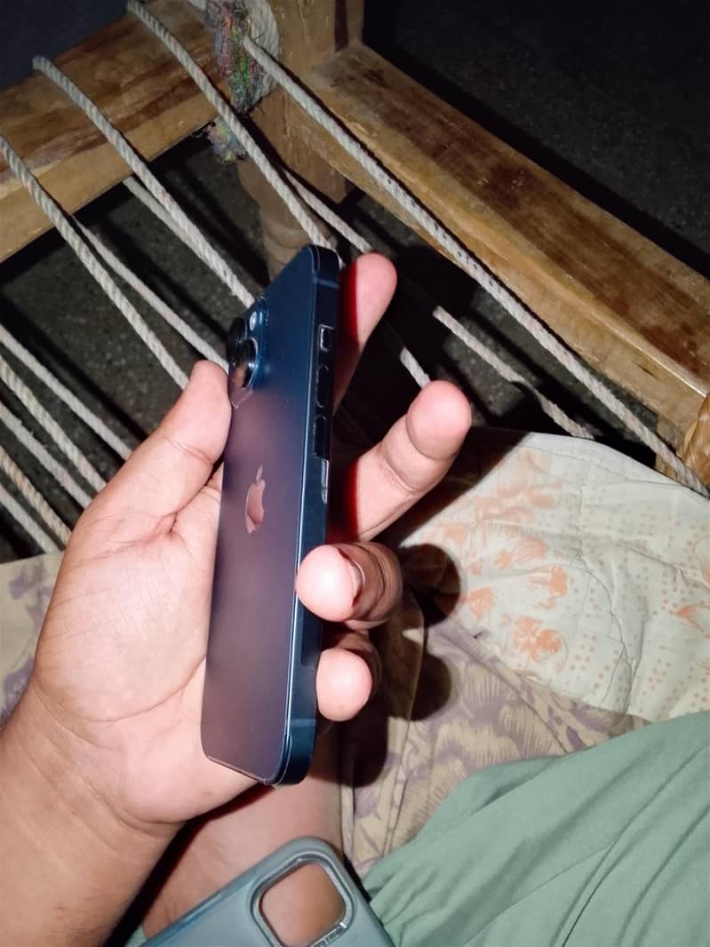 Apple iPhone 14 1