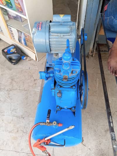 Air compressor