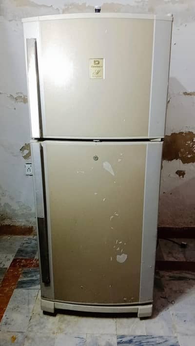 dawlance fridge for sell