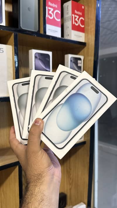 Apple iPhone 15 128GB BOX PACK NON ACTIVE