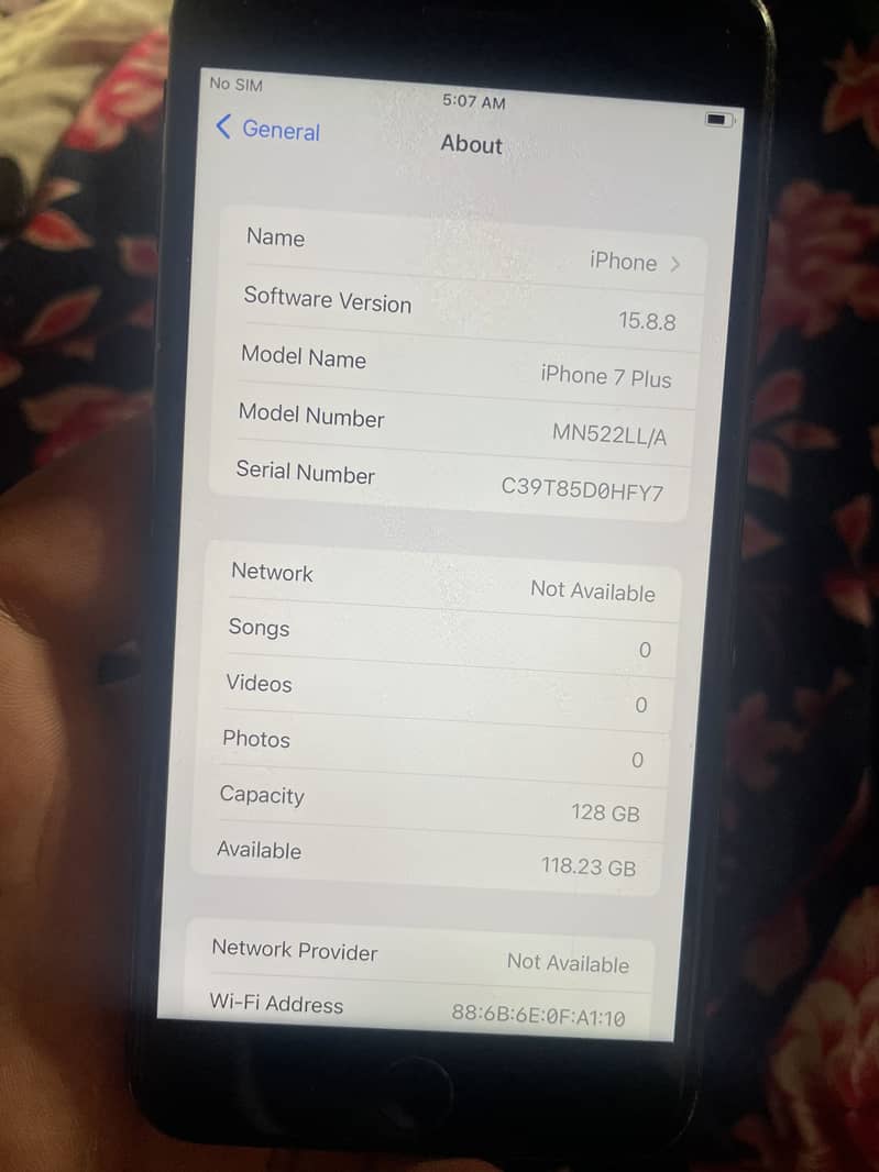 Apple iPhone 7 Plus 1