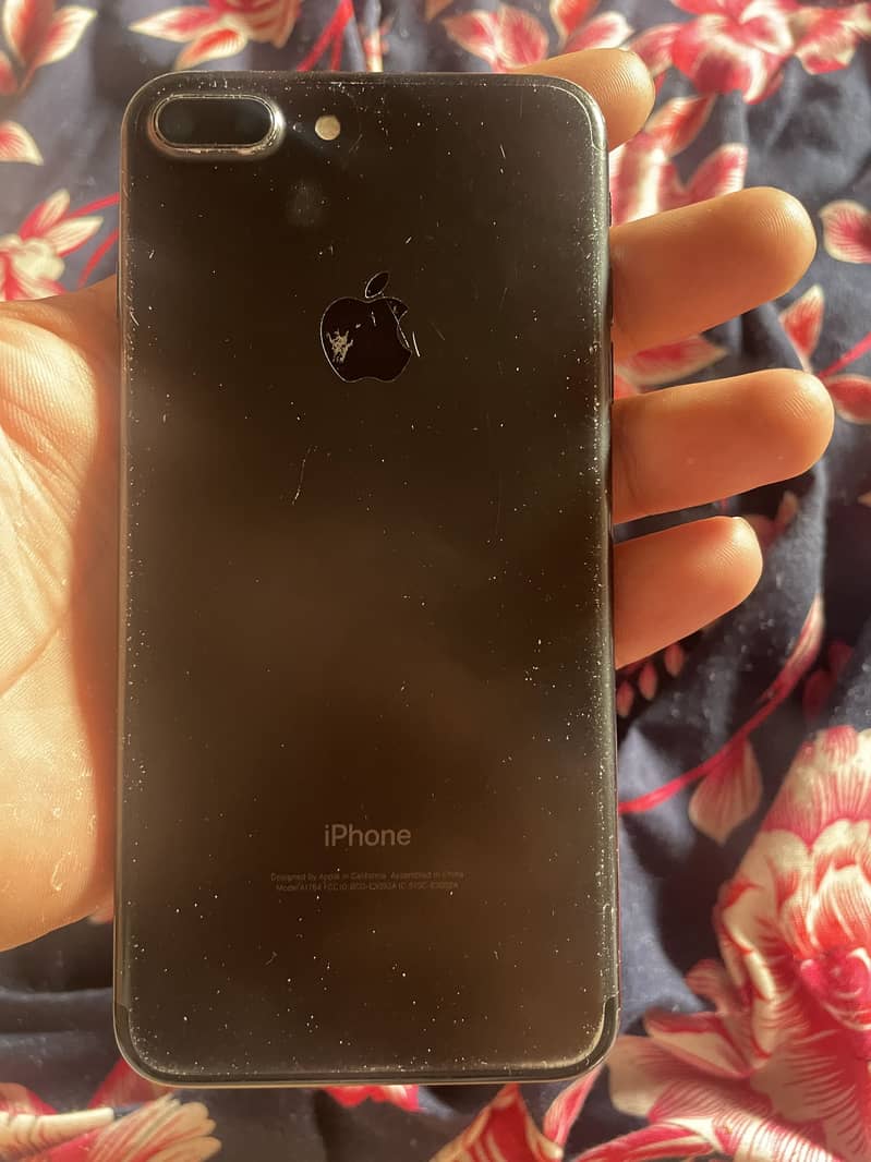 Apple iPhone 7 Plus 2