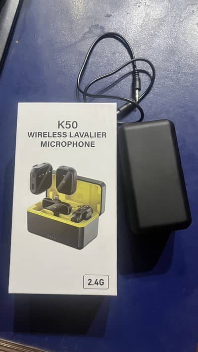 Mic for sale perfect for vlogging ,podcast, and gaming