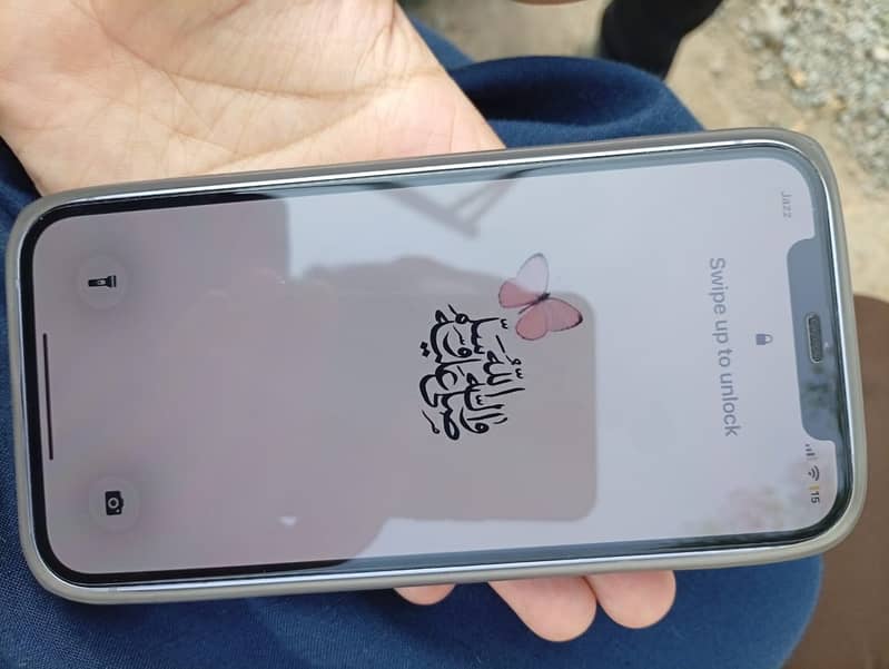 Apple iPhone 12 4